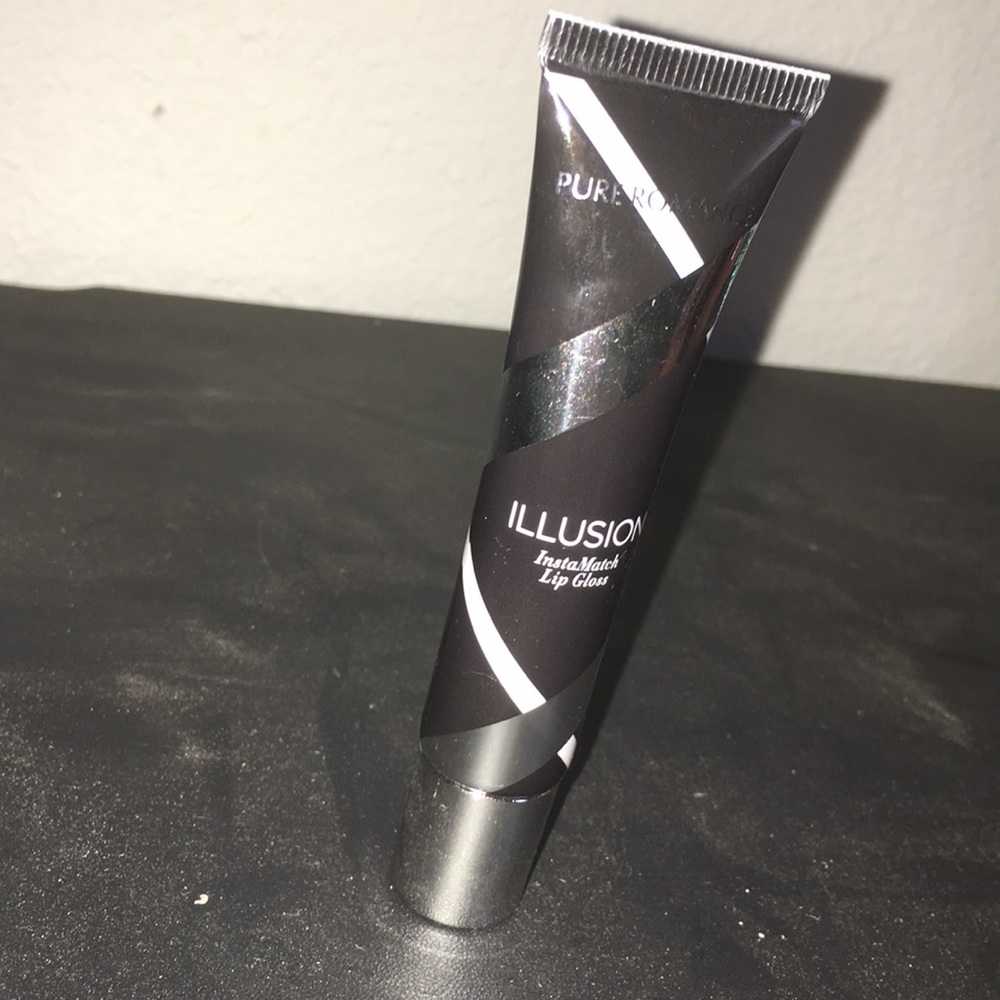 🚨FINAL PRICE 🚨 Illusion Insta Match Lip Gloss